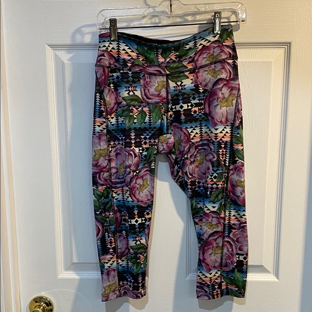 Lularoe medium capri pants